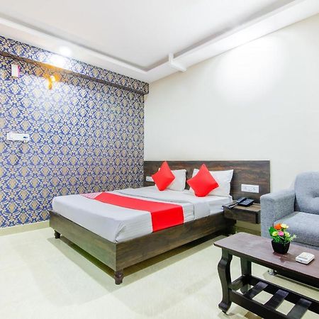 Hotel Central Suites Bangalore Bagian luar foto