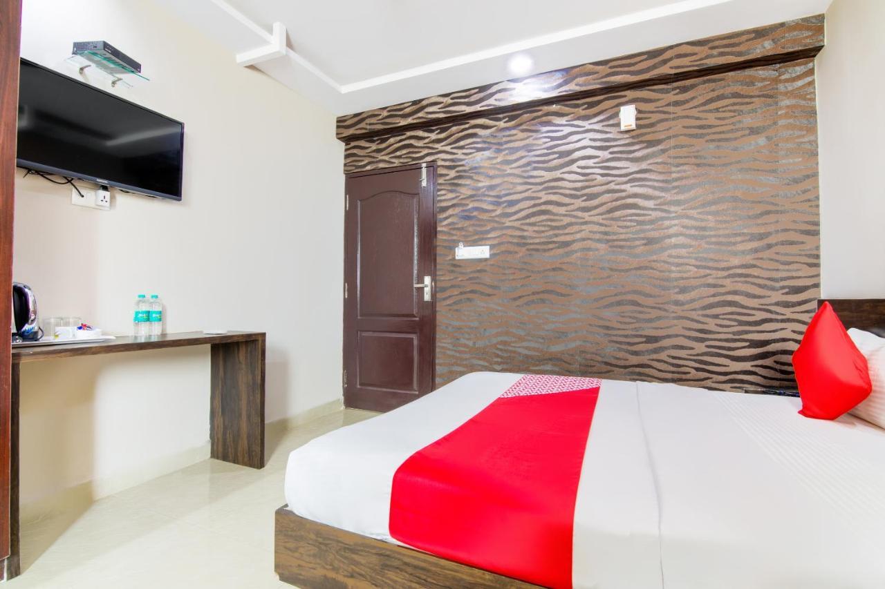 Hotel Central Suites Bangalore Bagian luar foto