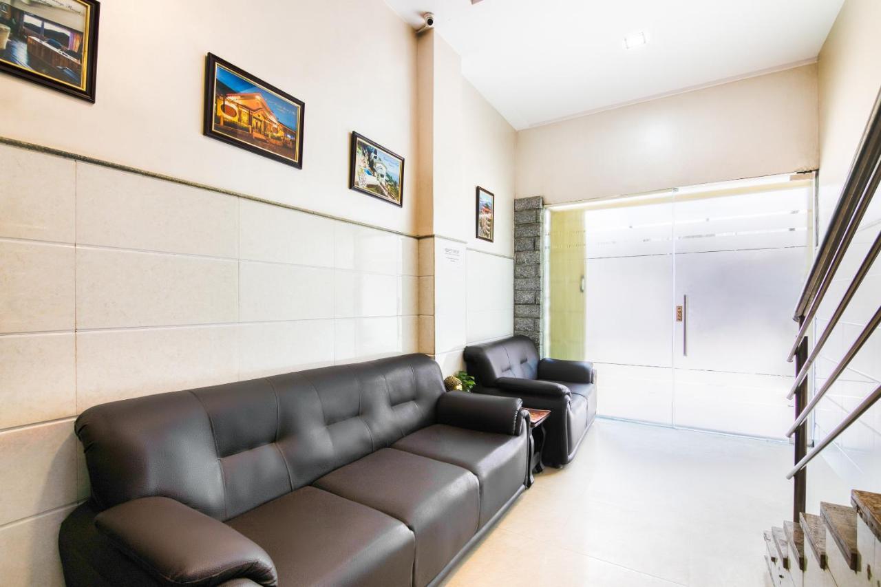 Hotel Central Suites Bangalore Bagian luar foto