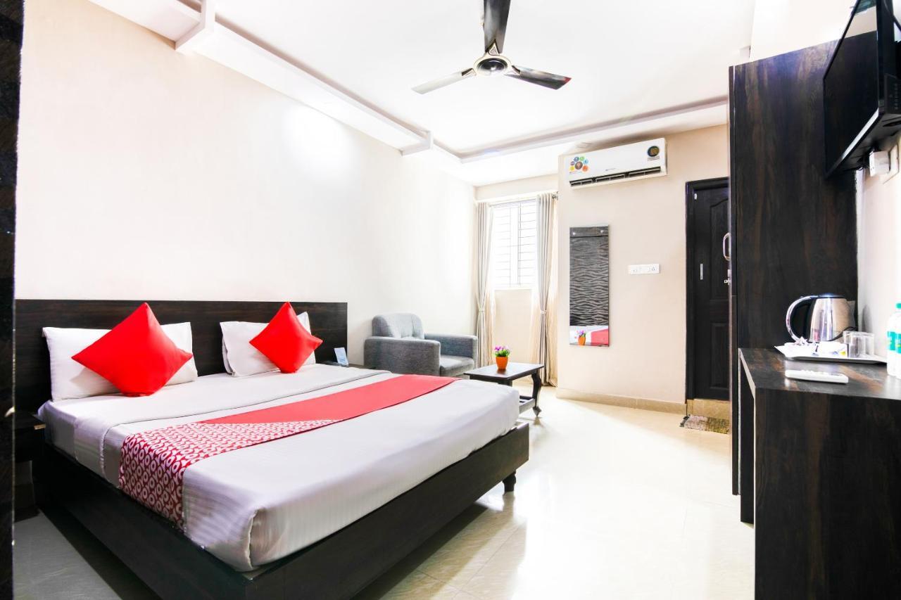 Hotel Central Suites Bangalore Bagian luar foto